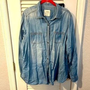 Sonoma chambray denim button up shirt